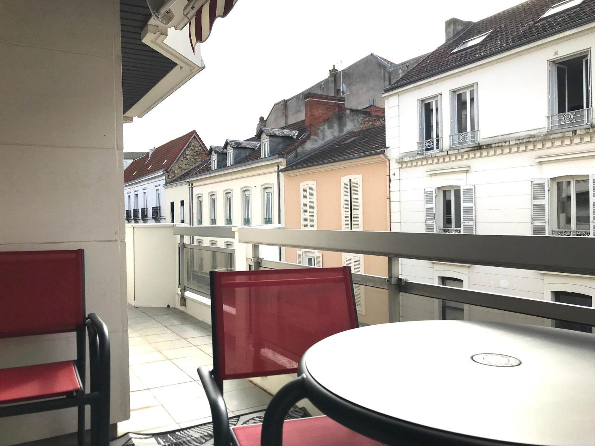 Le Sornin - Garage - Clim - Hypercentre - Terrasse Leilighet Vichy Eksteriør bilde
